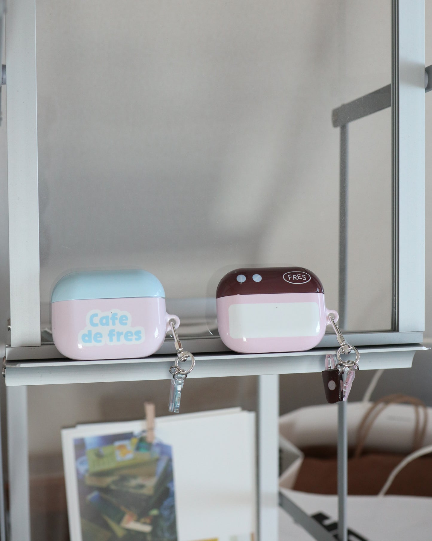 Bubblegum Airpods Case