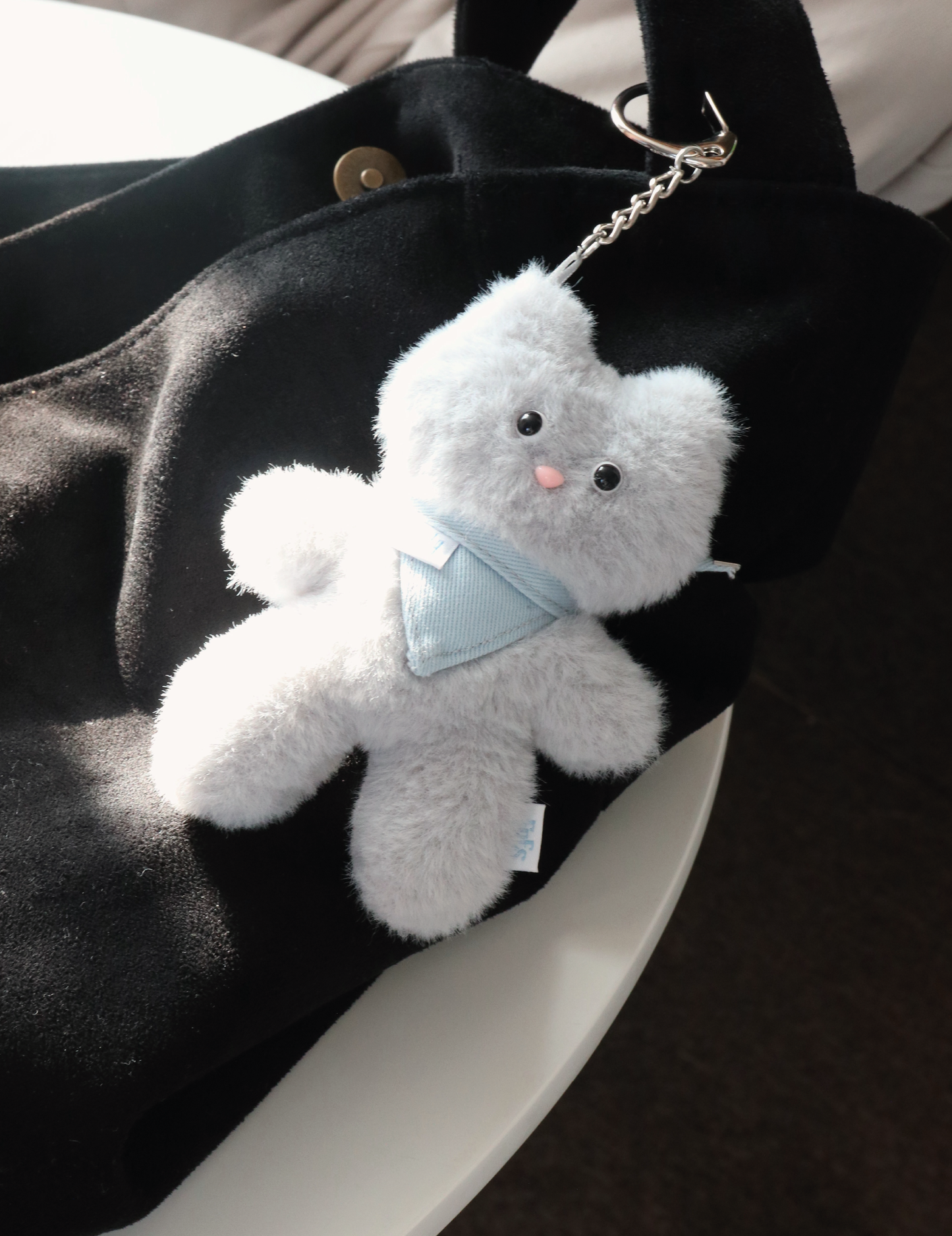 Cowboy Fofo Keychain (Light Grey)